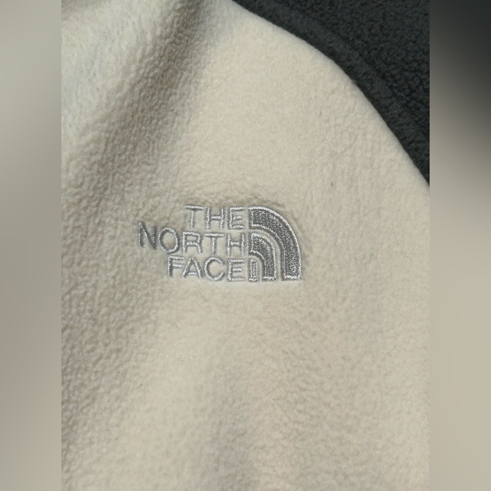 The North Face Men's Gray and Cream Jacket. Size Large - Picture 3 of 5